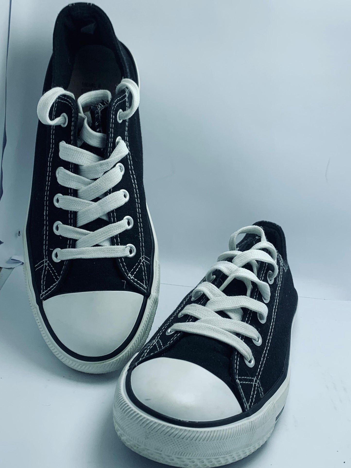 Vans Sneakers Black, Size: EUR 41 / UK 7 / PAK 7 /