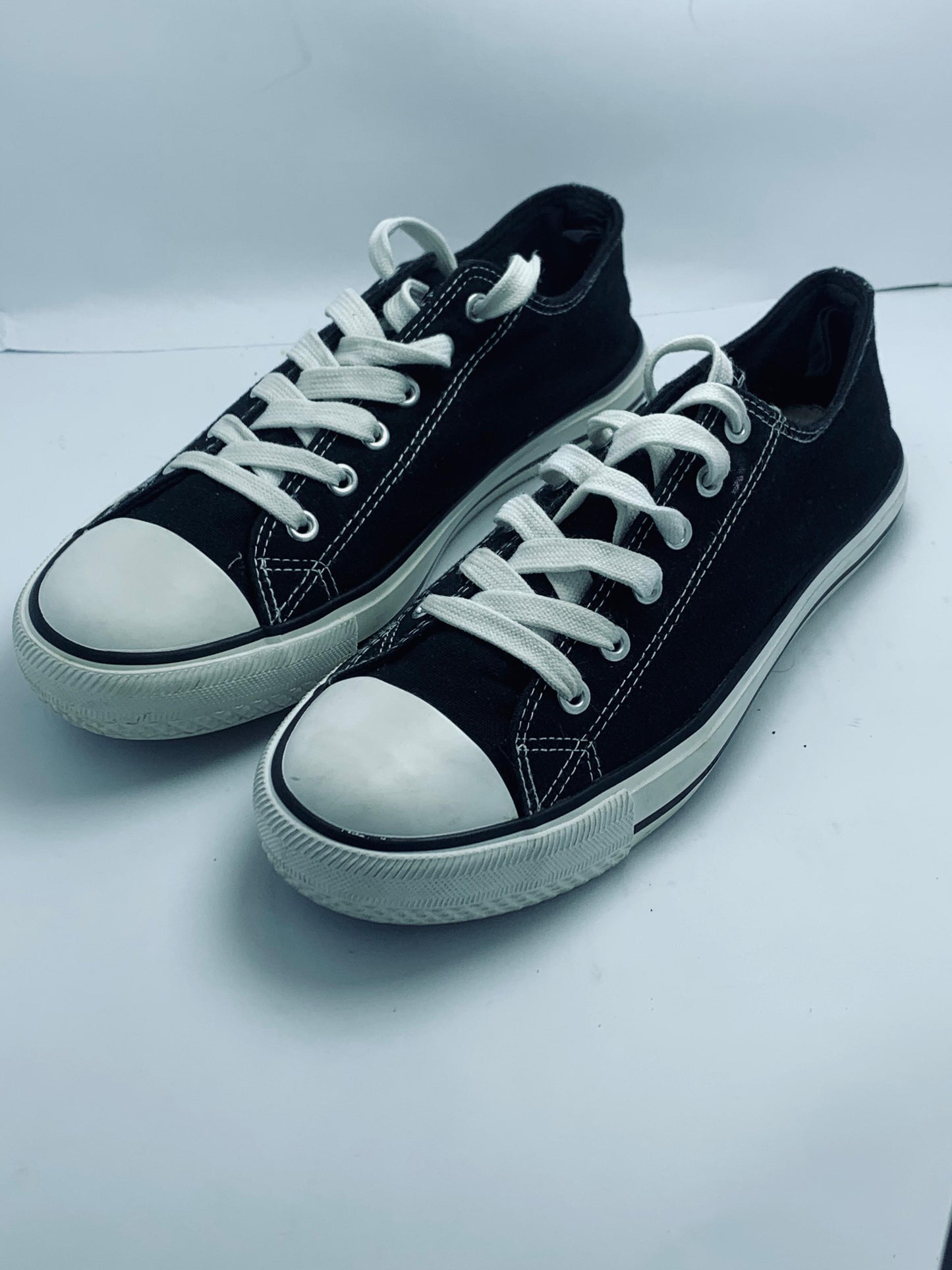Vans Sneakers Black, Size: EUR 41 / UK 7 / PAK 7 /
