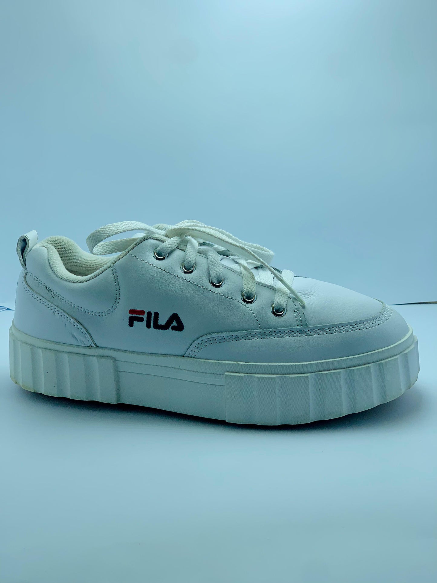 Fila  Snowblast Low White Lace-up Sneakers size EUR 39 UK 5.5