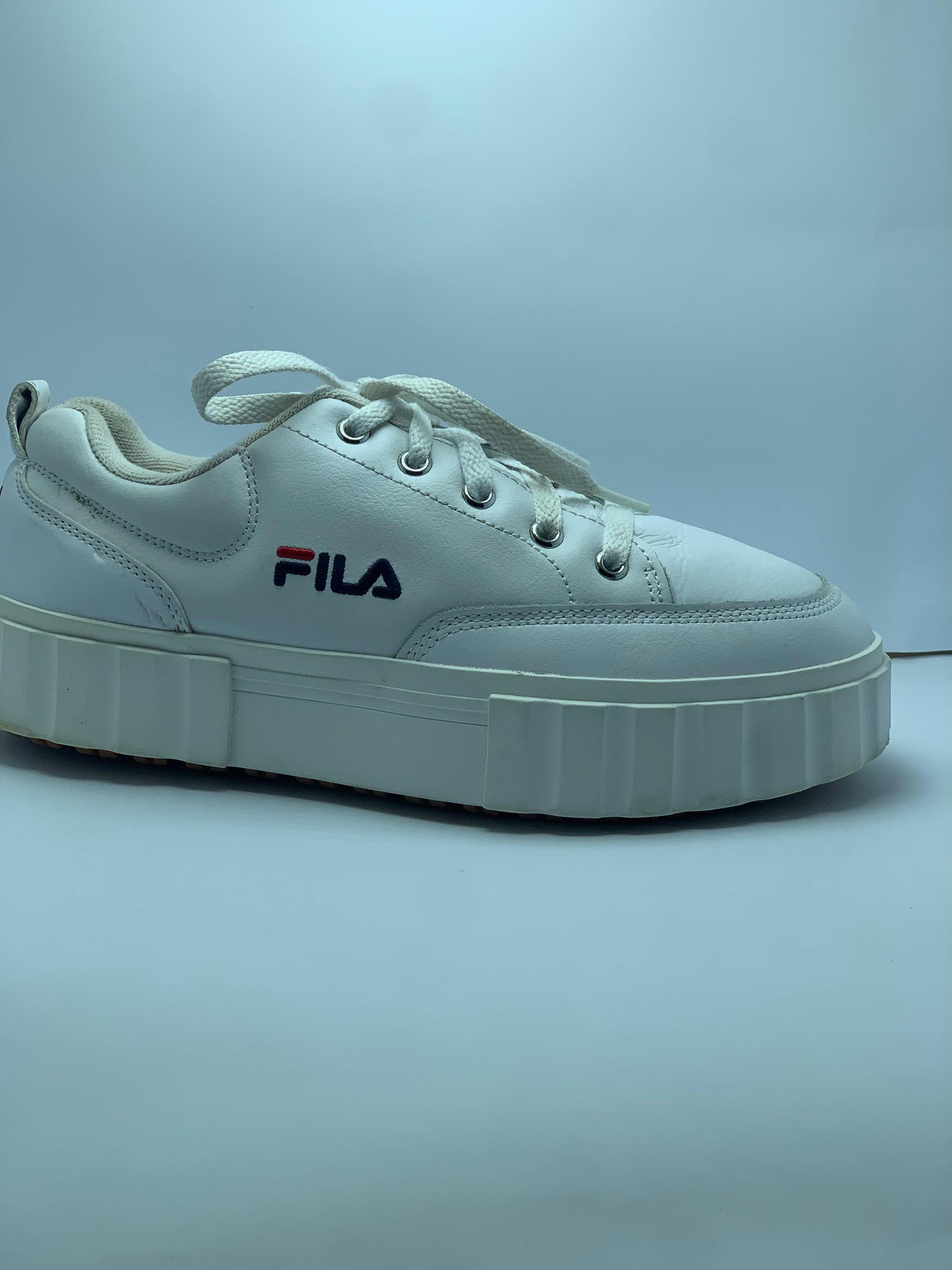 Fila  Snowblast Low White Lace-up Sneakers size EUR 39 UK 5.5
