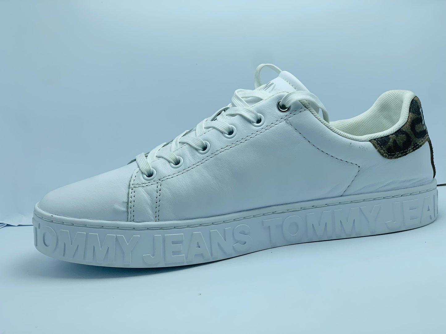 Tommy Jeans White Sneakers,  Size: EUR 41 / UK 7 / PAK 7