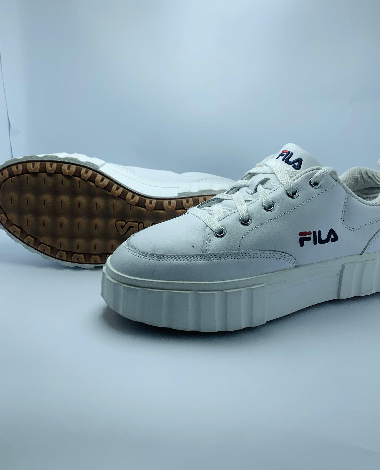 Fila  Snowblast Low White Lace-up Sneakers size EUR 39 UK 5.5